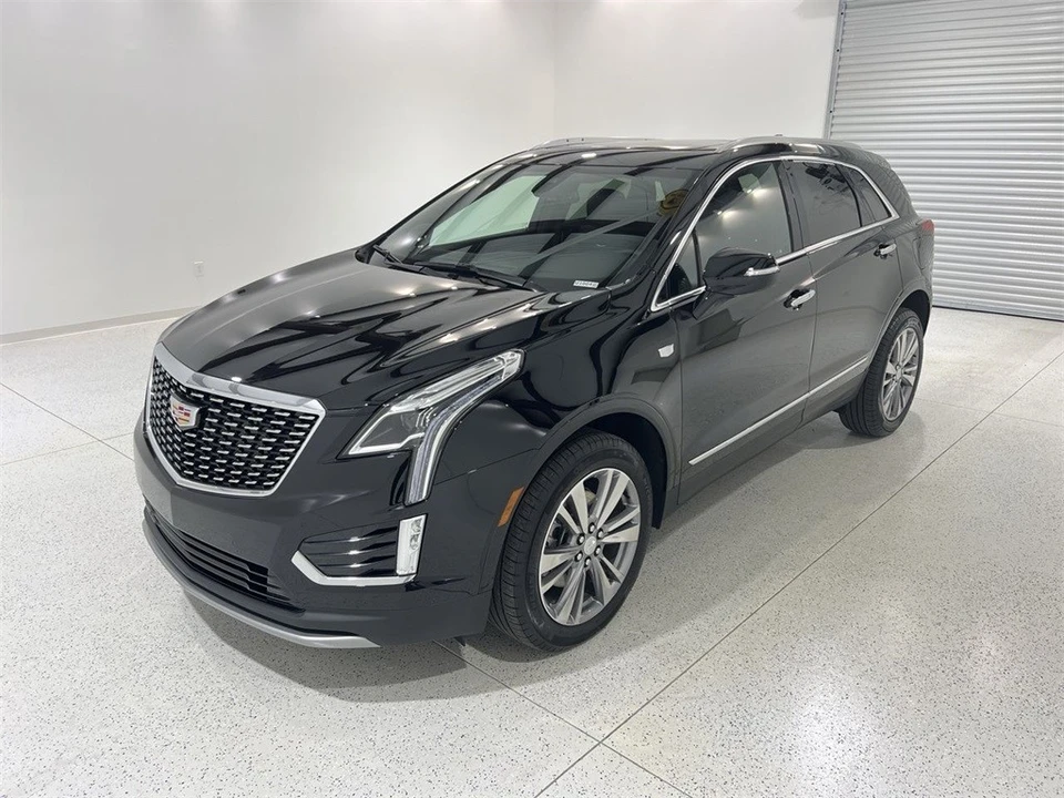 2025 Cadillac XT5 - Image 4 of 12