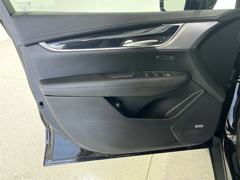 2025 Cadillac XT5 - Image 21 of 21