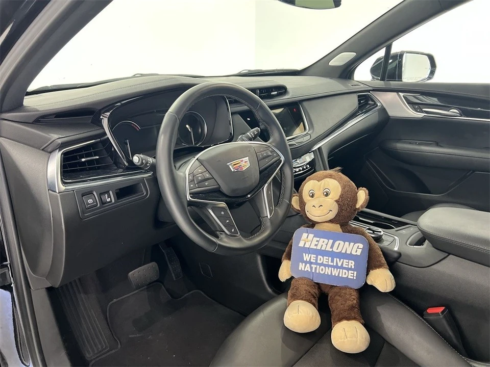 2025 Cadillac XT5 - Image 9 of 12