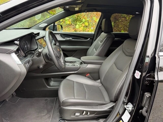 2025 Cadillac XT5 - Image 11 of 12