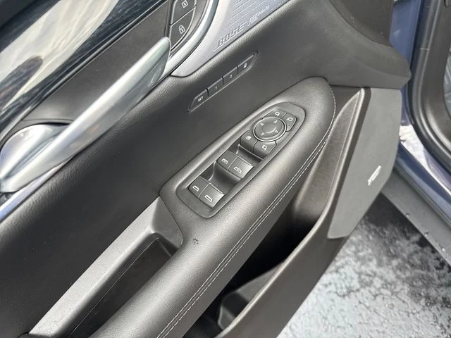 2025 Cadillac XT5 - Image 11 of 12