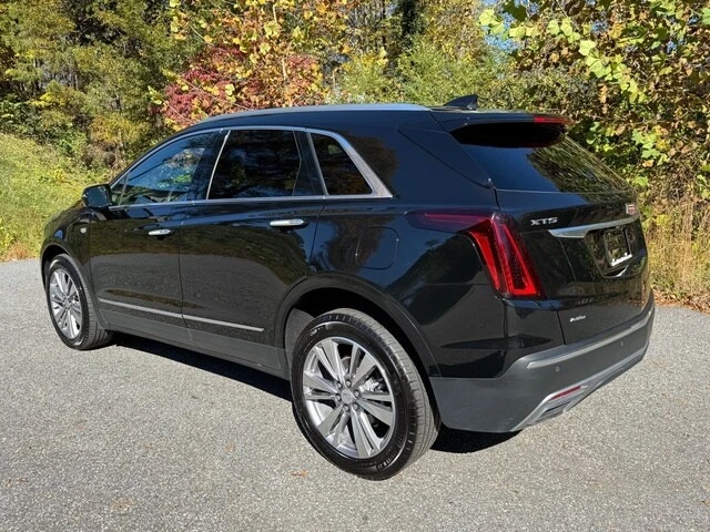 2025 Cadillac XT5 - Image 8 of 12