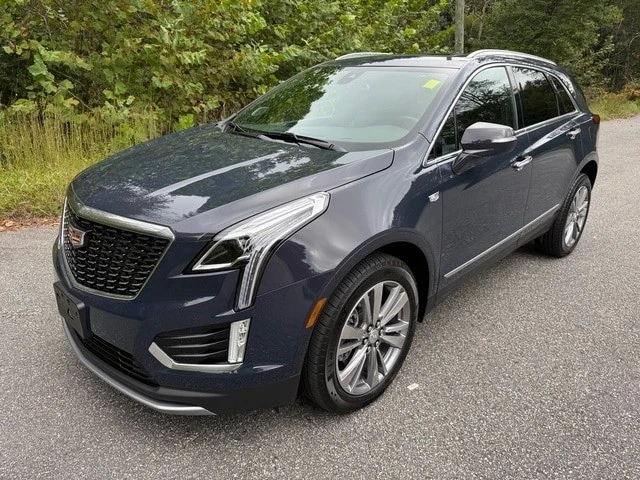 2025 Cadillac XT5 - Image 2 of 21