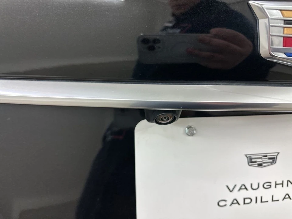 2025 Cadillac XT5 - Image 14 of 21