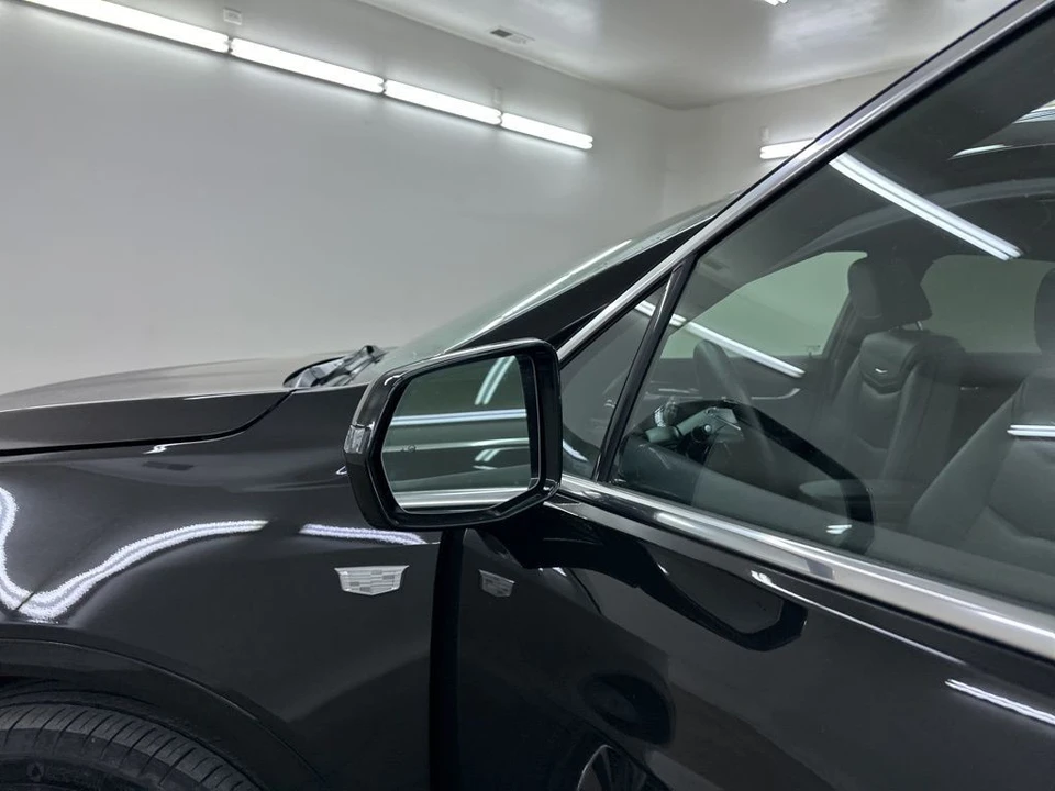 2025 Cadillac XT5 - Image 14 of 21