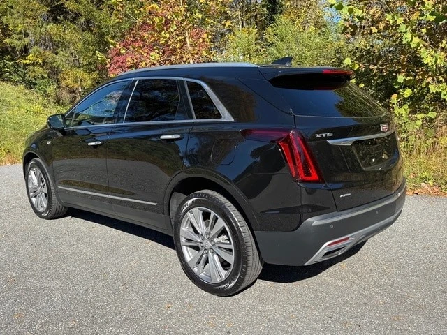 2025 Cadillac XT5 - Image 8 of 12