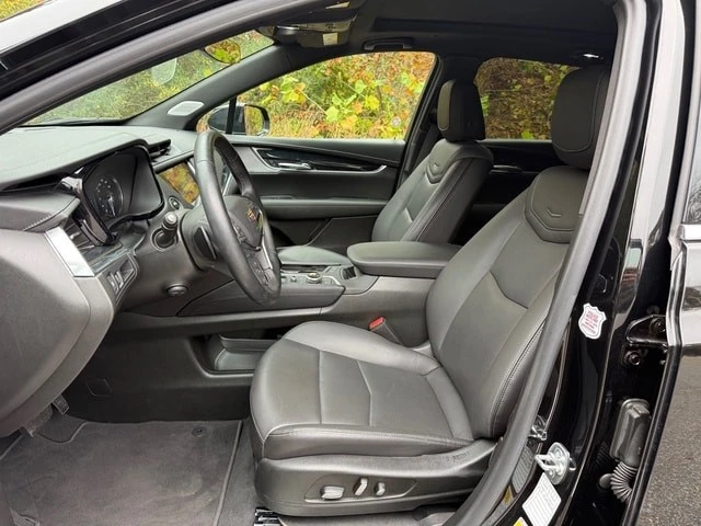 2025 Cadillac XT5 - Image 11 of 12