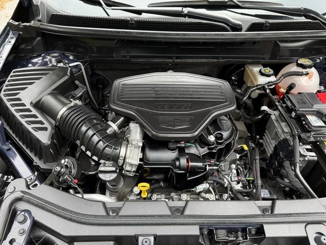 2025 Cadillac XT5 - Image 9 of 12
