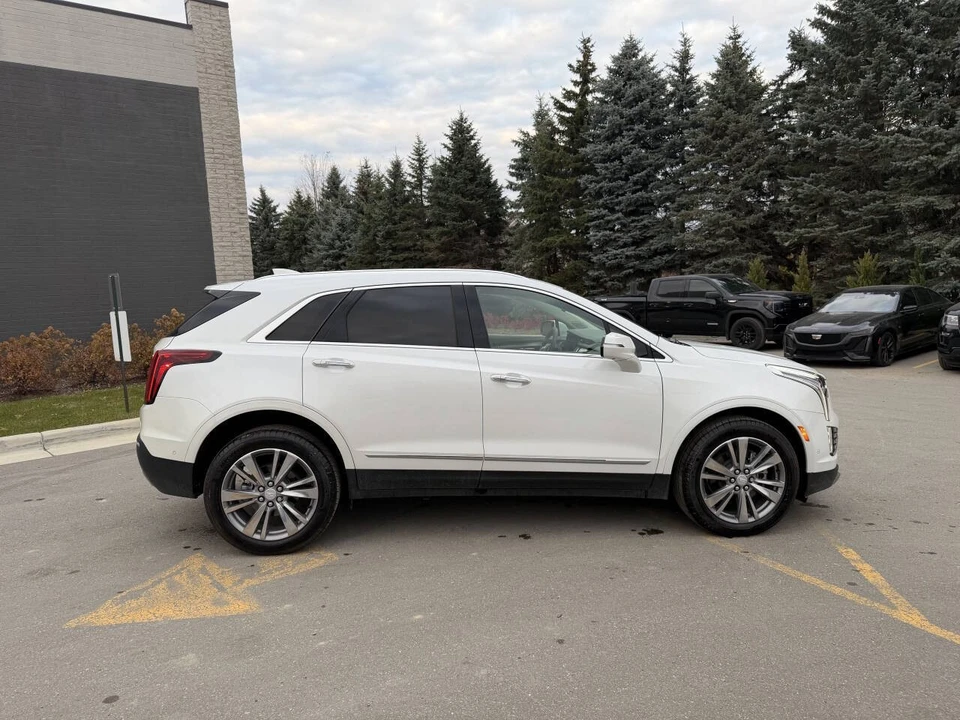 2025 Cadillac XT5 - Image 6 of 21