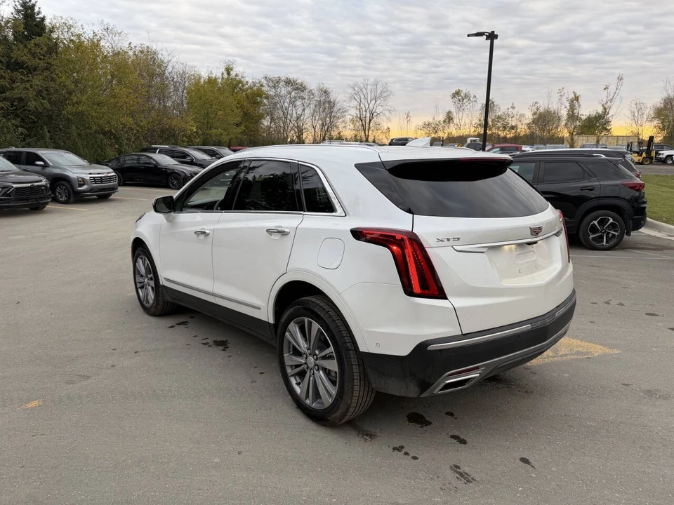 2025 Cadillac XT5 - Image 7 of 21