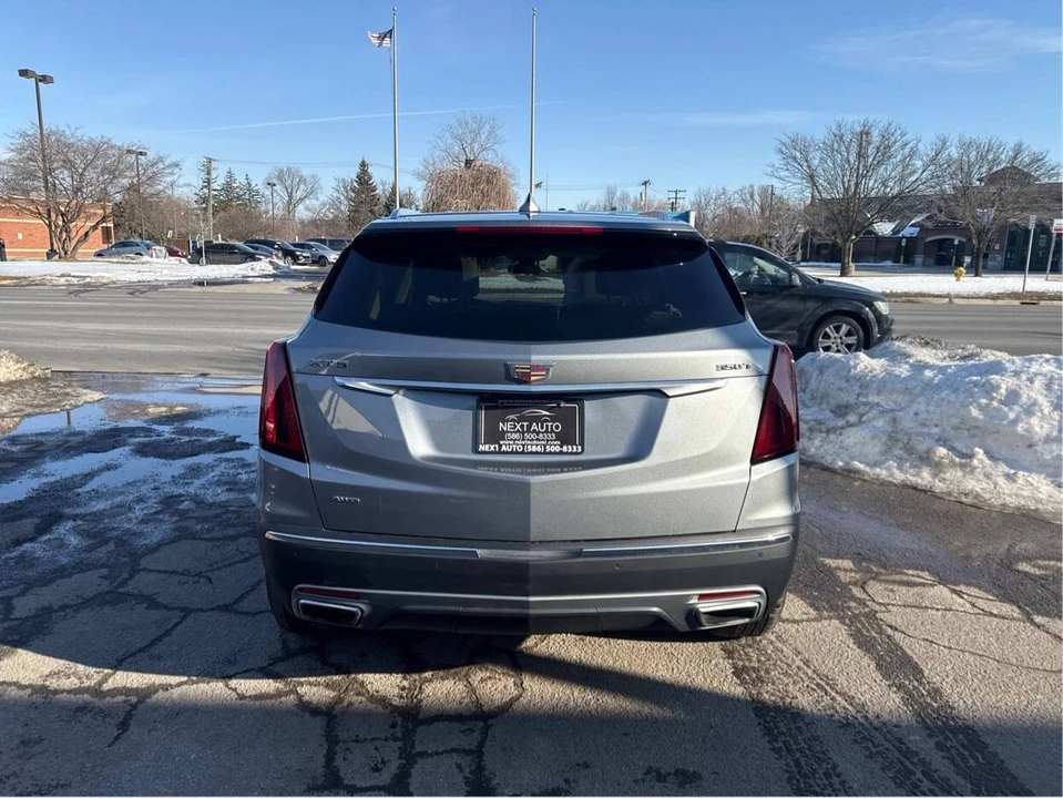 2025 Cadillac XT5 - Image 4 of 12