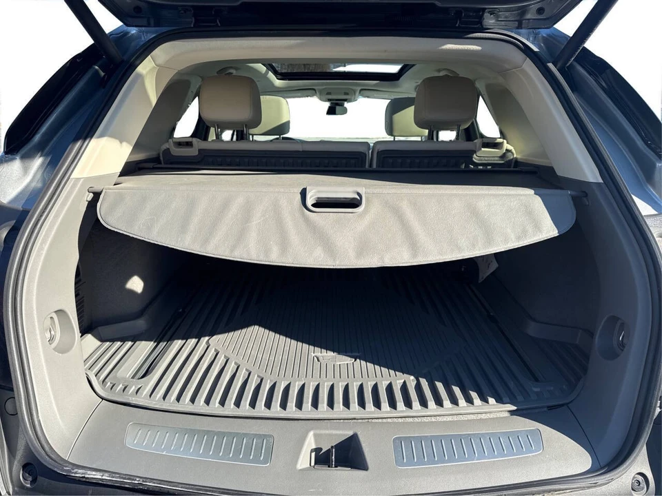 2025 Cadillac XT5 - Image 12 of 21