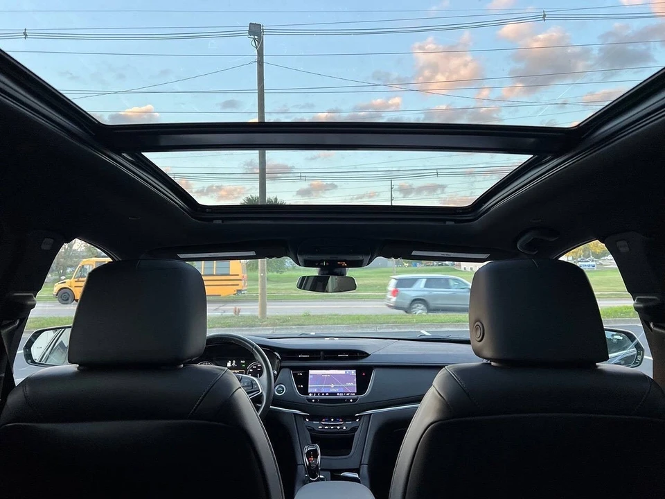 2025 Cadillac XT5 - Image 5 of 21