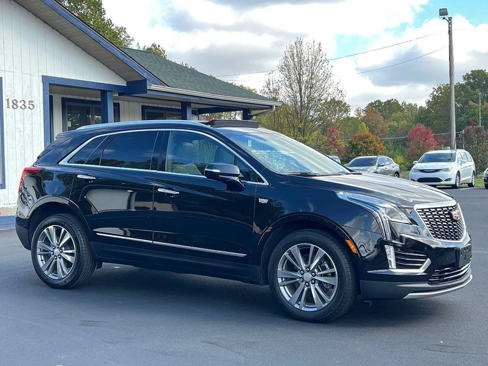2025 Cadillac XT5 - Image 14 of 21