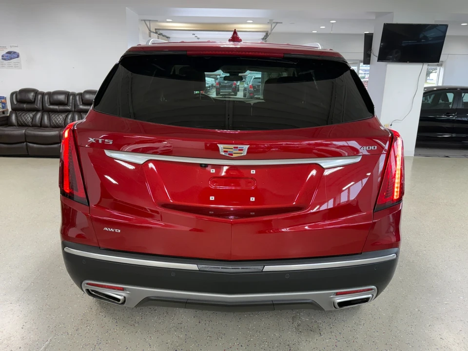 2025 Cadillac XT5 - Image 9 of 21