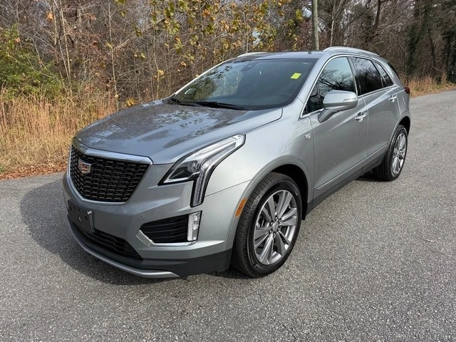 2025 Cadillac XT5 - Image 2 of 12