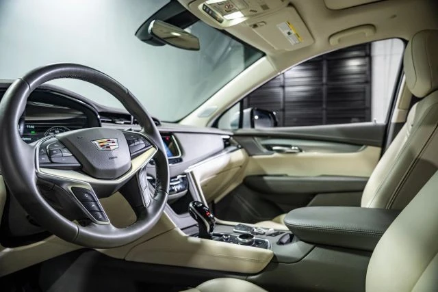 2025 Cadillac XT5 - Image 6 of 21
