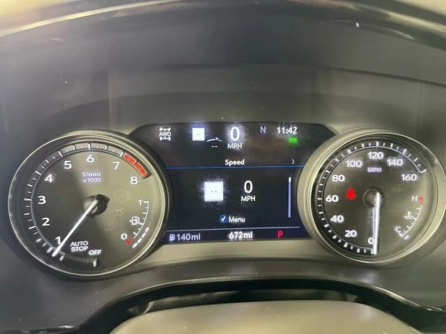 2025 Cadillac XT5 - Image 14 of 21
