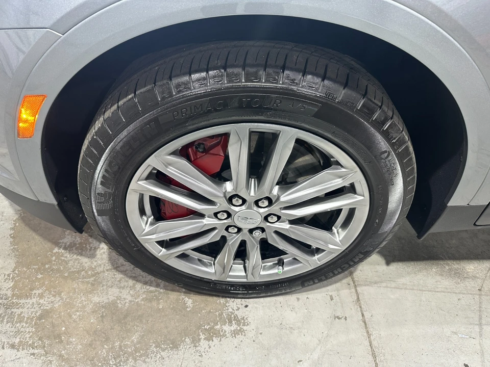 2025 Cadillac XT5 - Image 3 of 21