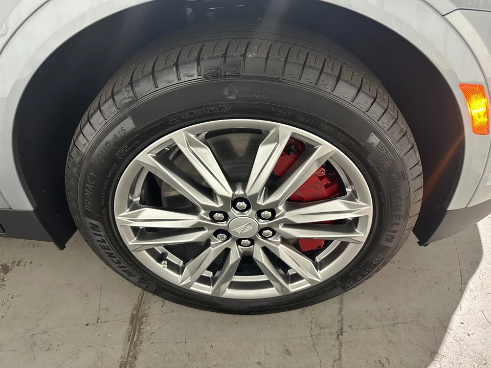 2025 Cadillac XT5 - Image 7 of 21
