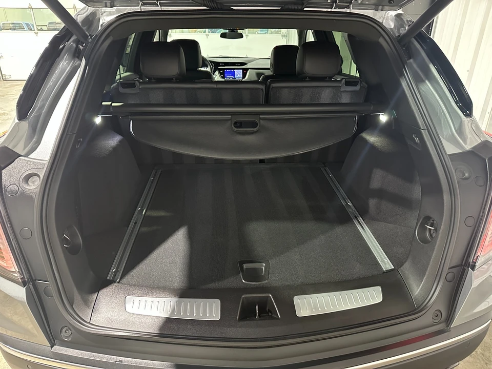 2025 Cadillac XT5 - Image 11 of 21