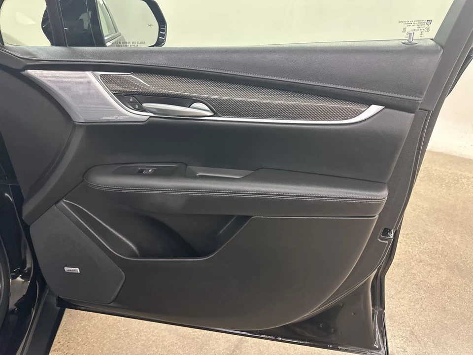 2025 Cadillac XT5 - Image 18 of 21