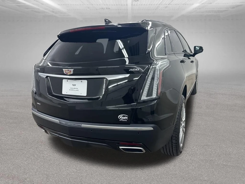 2025 Cadillac XT5 - Image 10 of 21