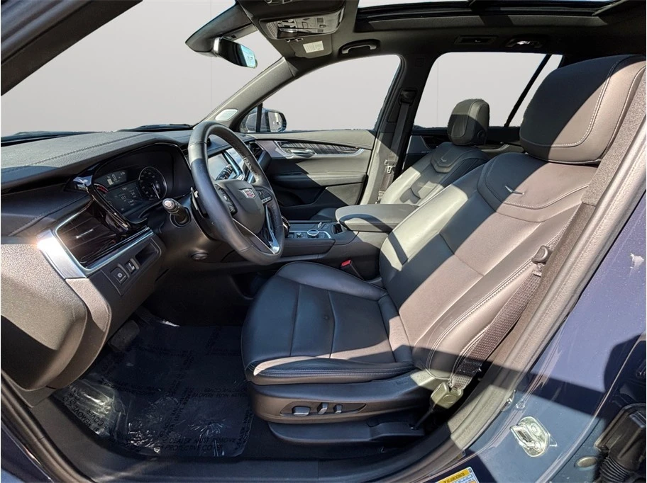 2025 Cadillac XT6 - Image 2 of 21