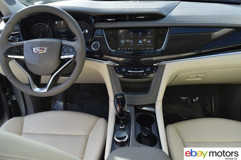 2025 Cadillac XT6 - Image 13 of 21