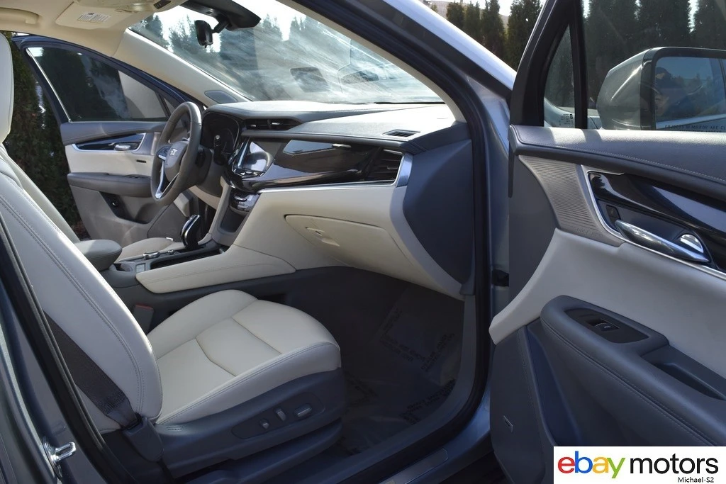 2025 Cadillac XT6 - Image 15 of 21