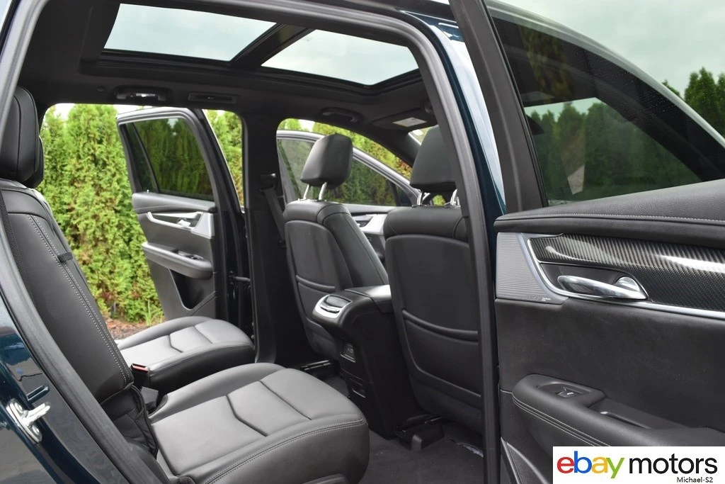 2025 Cadillac XT6 - Image 19 of 24