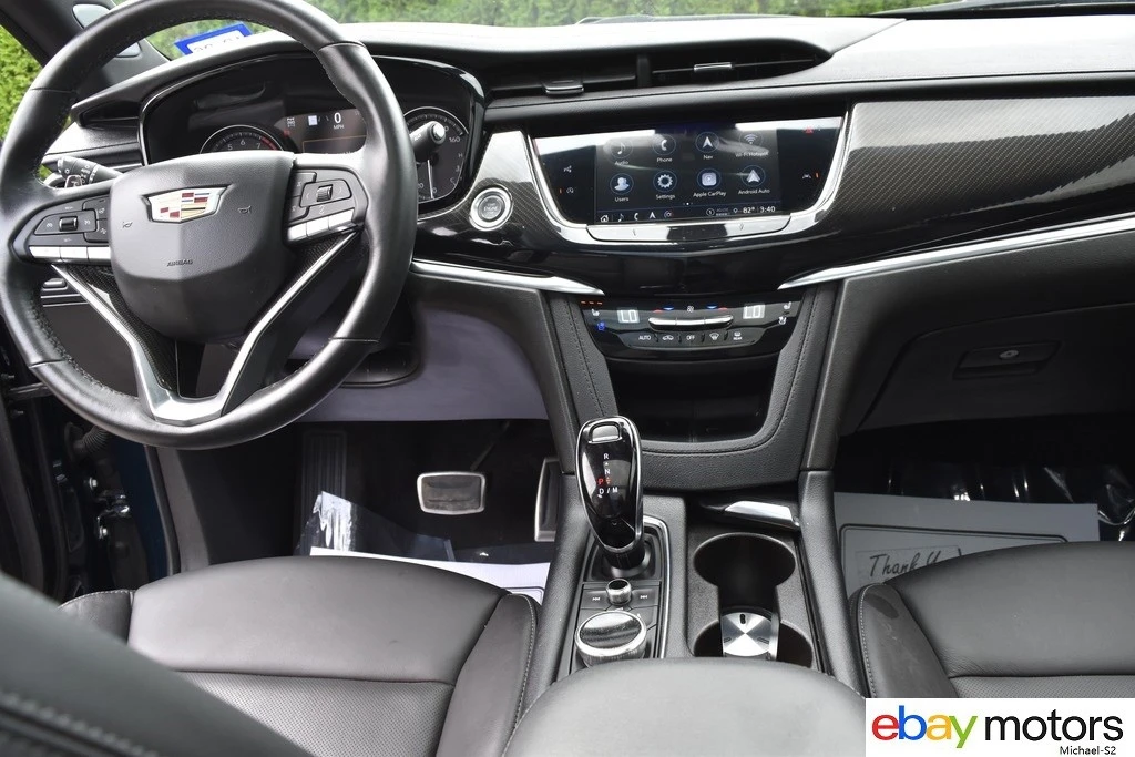 2025 Cadillac XT6 - Image 15 of 24
