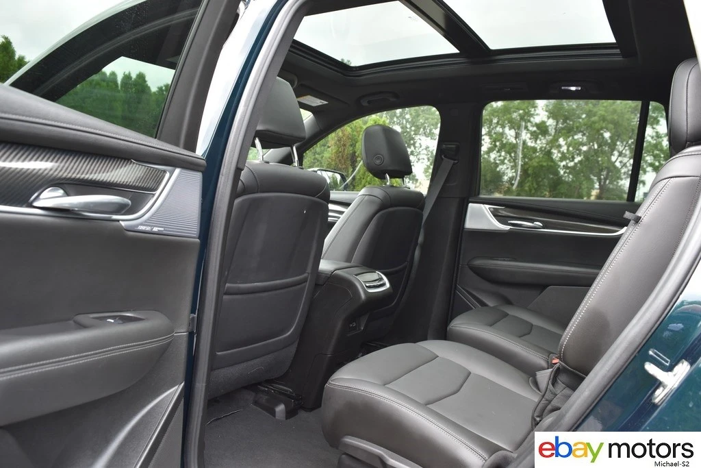 2025 Cadillac XT6 - Image 13 of 24