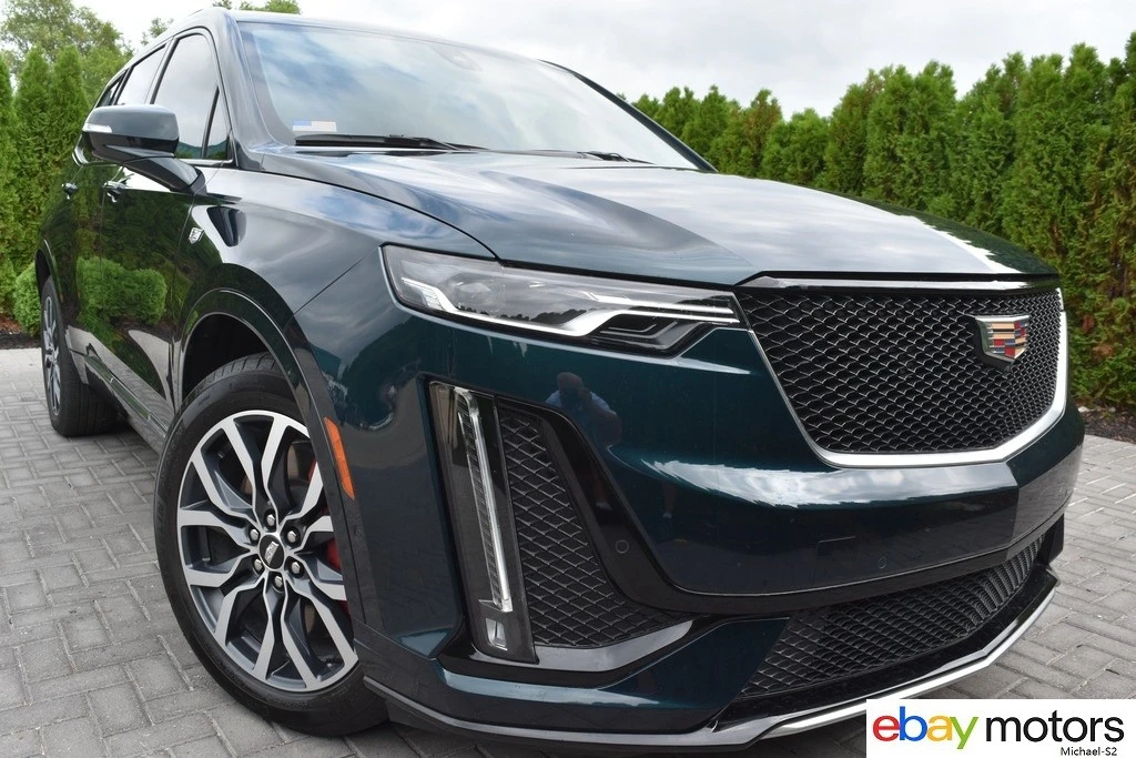 2025 Cadillac XT6 - Image 2 of 24
