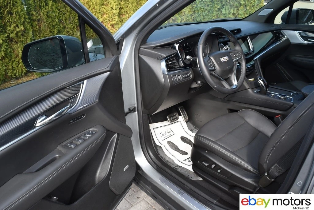 2025 Cadillac XT6 - Image 11 of 21