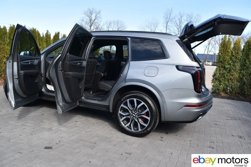 2025 Cadillac XT6 - Image 19 of 21