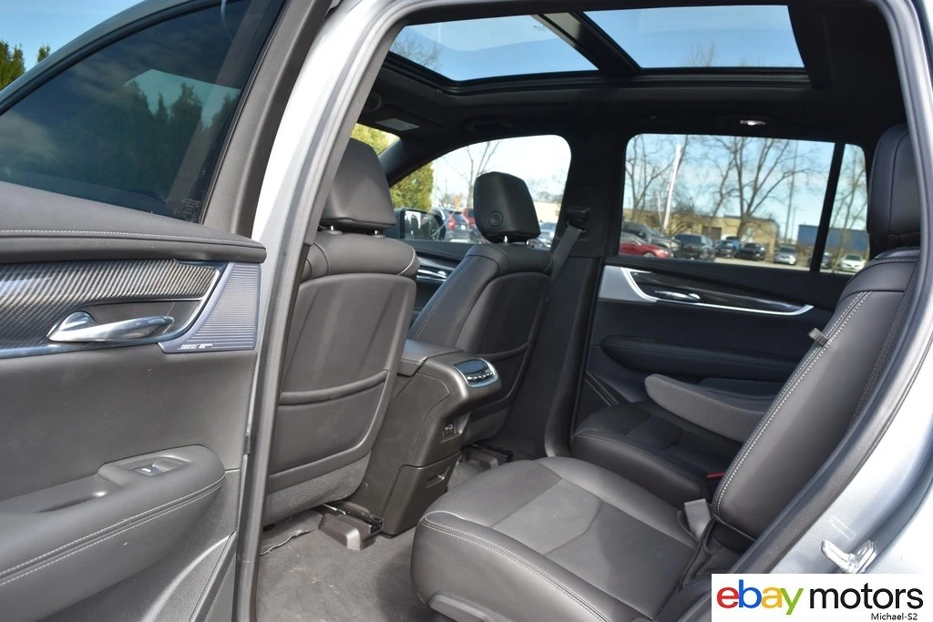 2025 Cadillac XT6 - Image 13 of 21