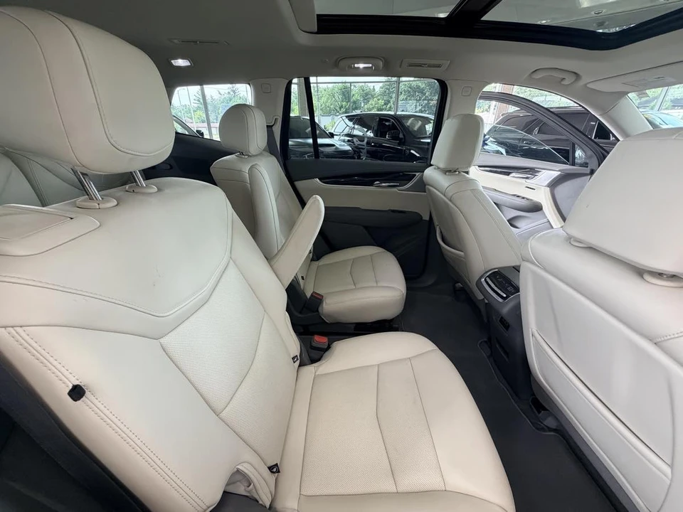2025 Cadillac XT6 - Image 31 of 31