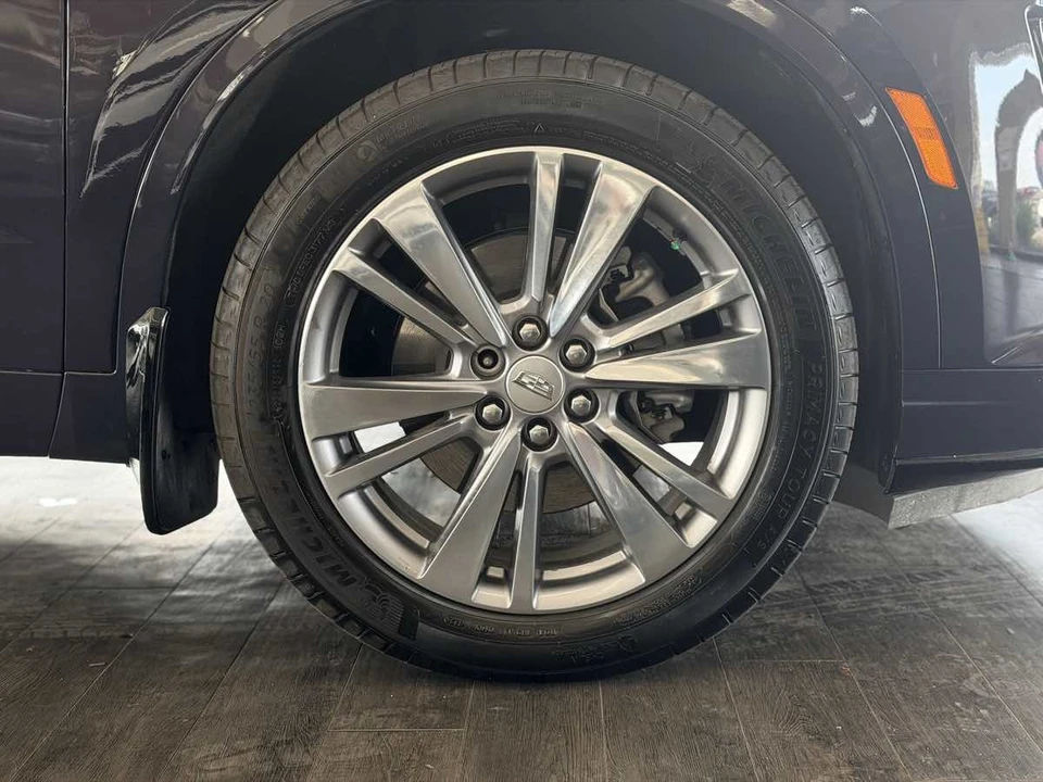 2025 Cadillac XT6 - Image 21 of 31