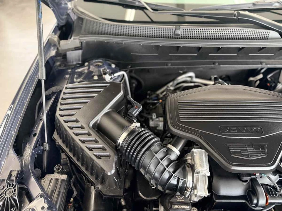 2025 Cadillac XT6 - Image 23 of 31