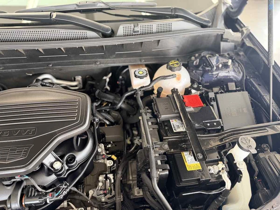 2025 Cadillac XT6 - Image 24 of 31