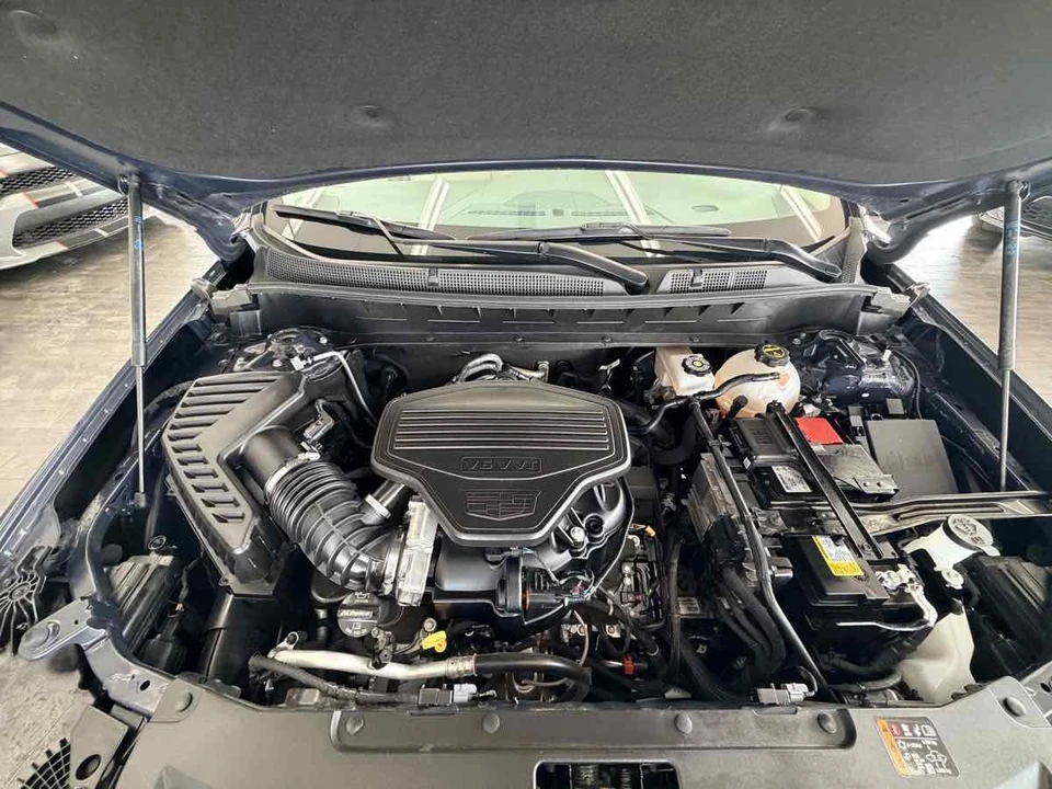 2025 Cadillac XT6 - Image 25 of 31