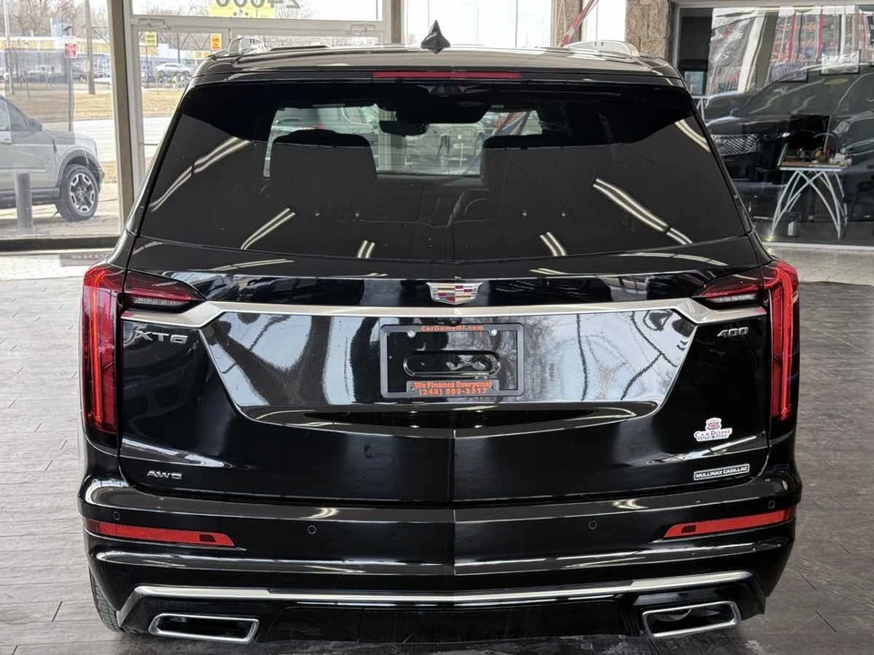 2025 Cadillac XT6 - Image 12 of 21