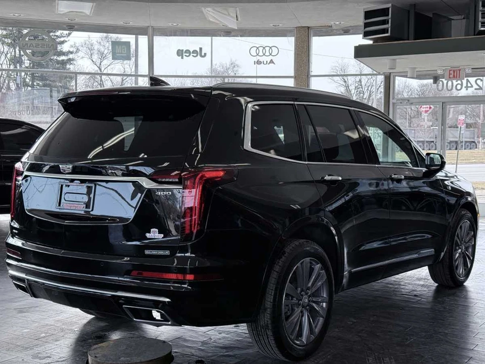 2025 Cadillac XT6 - Image 9 of 21