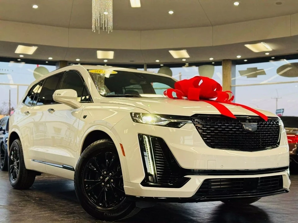 2025 Cadillac XT6 - Image 7 of 21