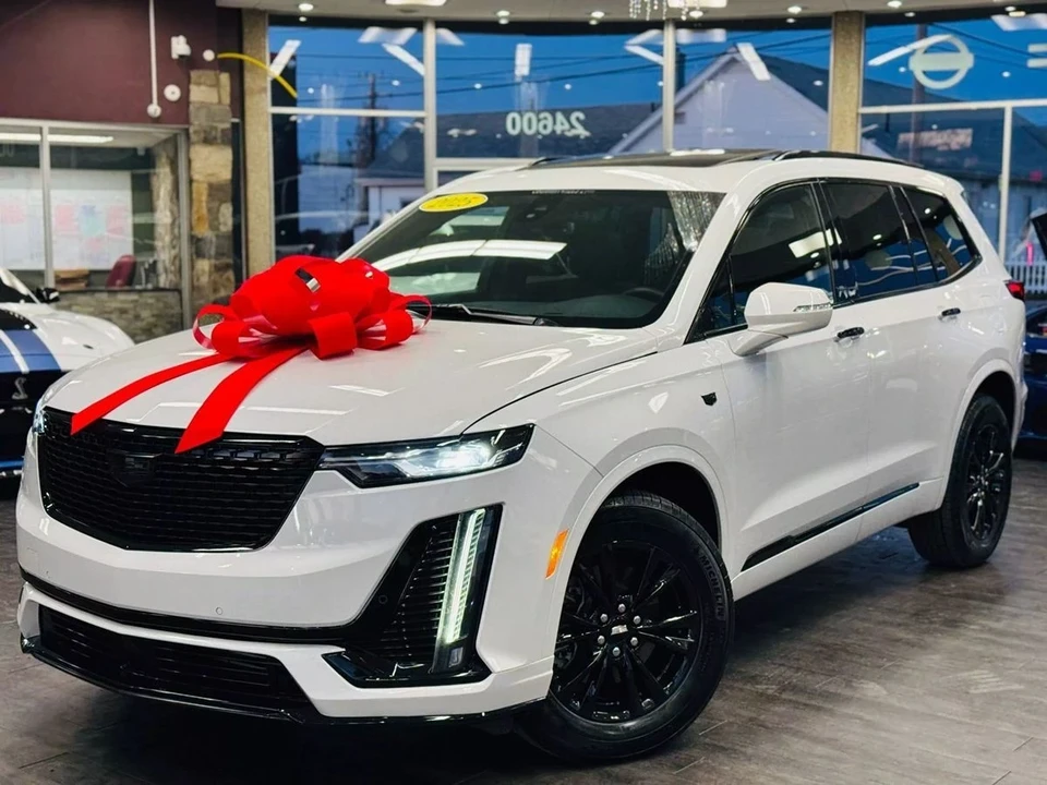 2025 Cadillac XT6 - Image 20 of 21
