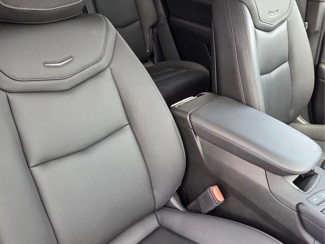 2025 Cadillac XT6 - Image 23 of 31