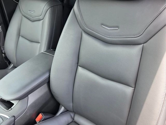 2025 Cadillac XT6 - Image 15 of 31