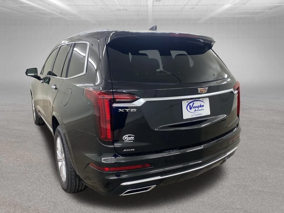 2025 Cadillac XT6 - Image 8 of 12