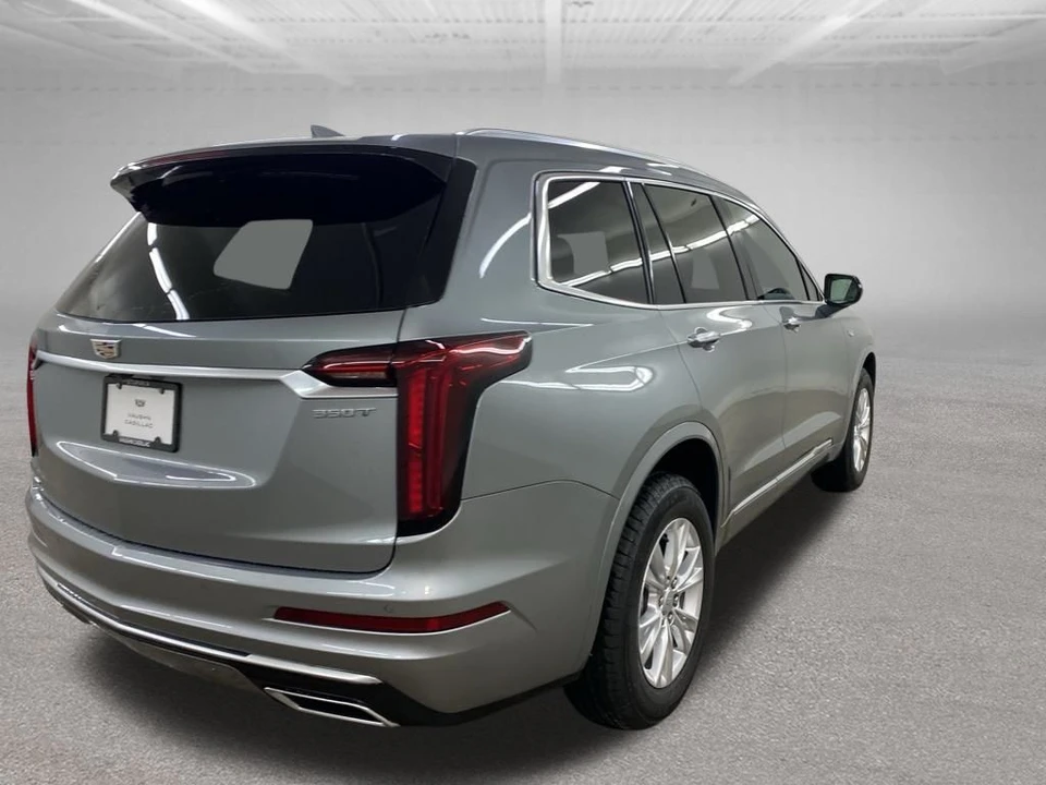 2025 Cadillac XT6 - Image 11 of 12